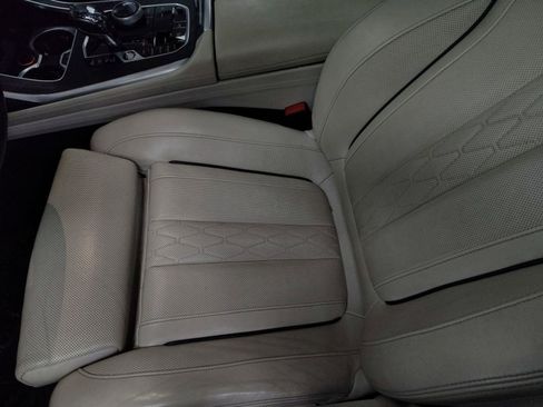 Used 2020 BMW X7 xDrive40i w/ Executive Package image 11