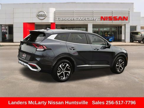 Used 2023 Kia Sportage EX FWD image 3