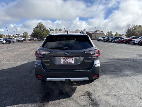 Used 2025 Subaru Outback Touring XT image 9