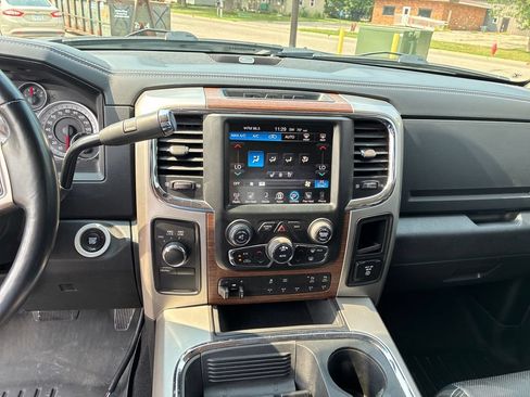 Used 2017 RAM 3500 Laramie w/ Snow Chief Group AWD/4WD image 18