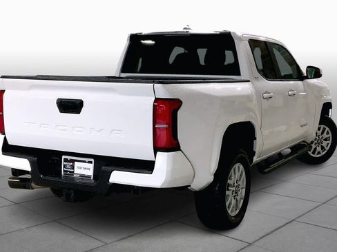 Used 2024 Toyota Tacoma SR5 image 12