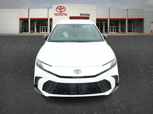 New 2026 Toyota Camry Hybrid FWD image 21