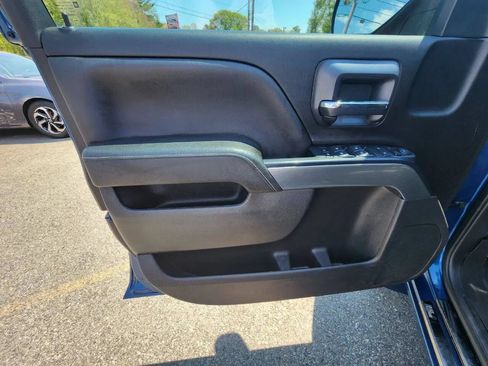 Used 2018 Chevrolet Silverado 1500 LT w/ All Star Edition AWD/4WD image 9