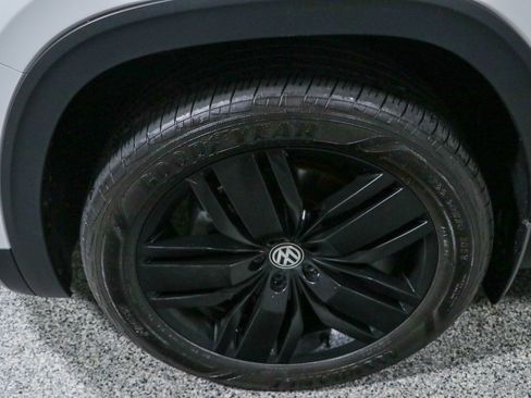 Used 2022 Volkswagen Atlas SE FWD image 11