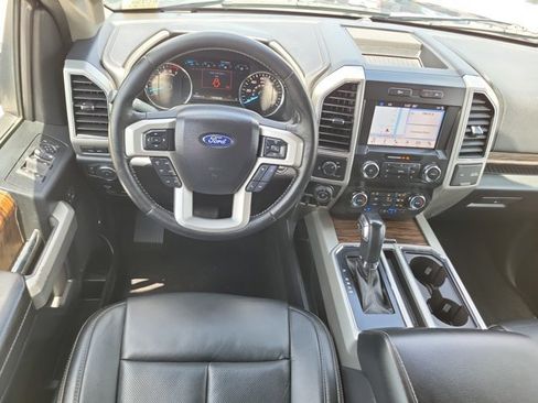 Used 2019 Ford F150 Lariat RWD image 18