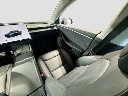 Used 2024 Tesla Model 3 Long Range image 16
