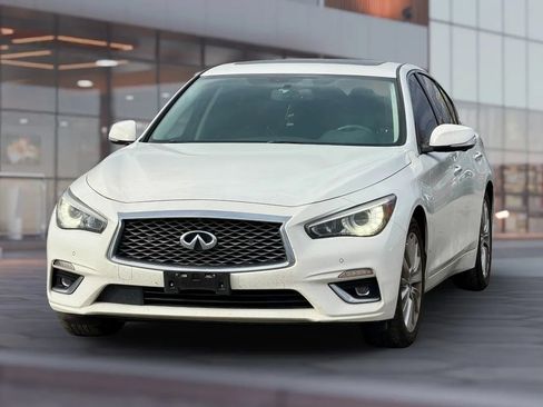 Used 2021 INFINITI Q50 Luxe RWD image 3