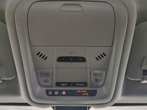 Used 2020 GMC Terrain SLT w/ Preferred Package image 24