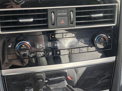 Certified 2024 INFINITI QX80 Luxe image 24