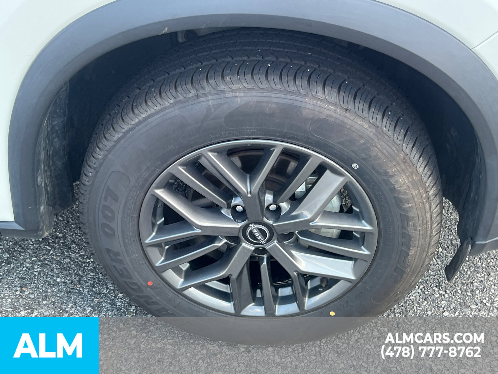 Used 2024 Nissan Rogue S FWD image 14