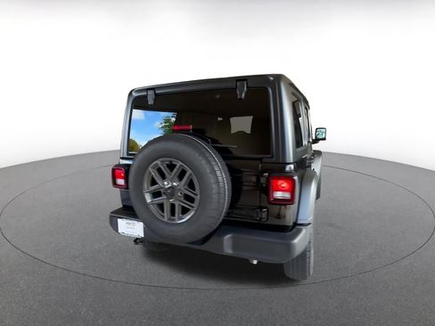 Used 2025 Jeep Wrangler Sport S image 11