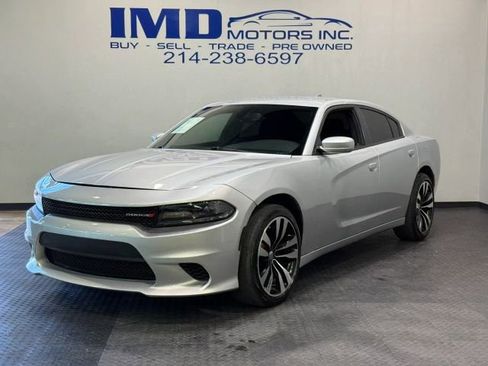 Used 2022 Dodge Charger SXT w/ Cold Weather Package AWD/4WD image 1