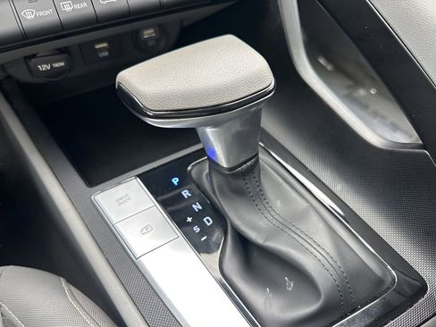 Used 2023 Hyundai Elantra SEL image 15