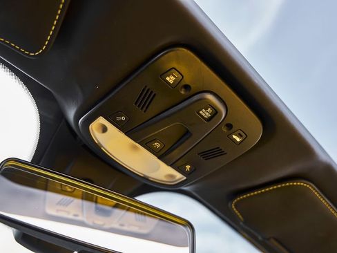 Used 2013 Ferrari 458 Spider RWD image 65