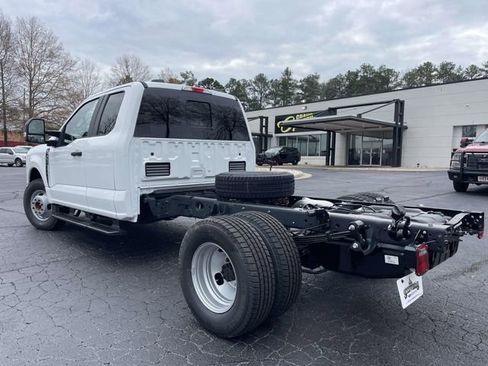 New 2026 Ford F350 XL w/ XL Chrome Package RWD image 25