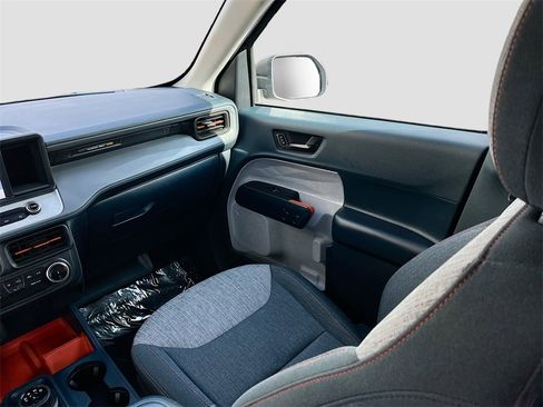 Used 2023 Ford Maverick XLT w/ Equipment Group 300A Standard image 21