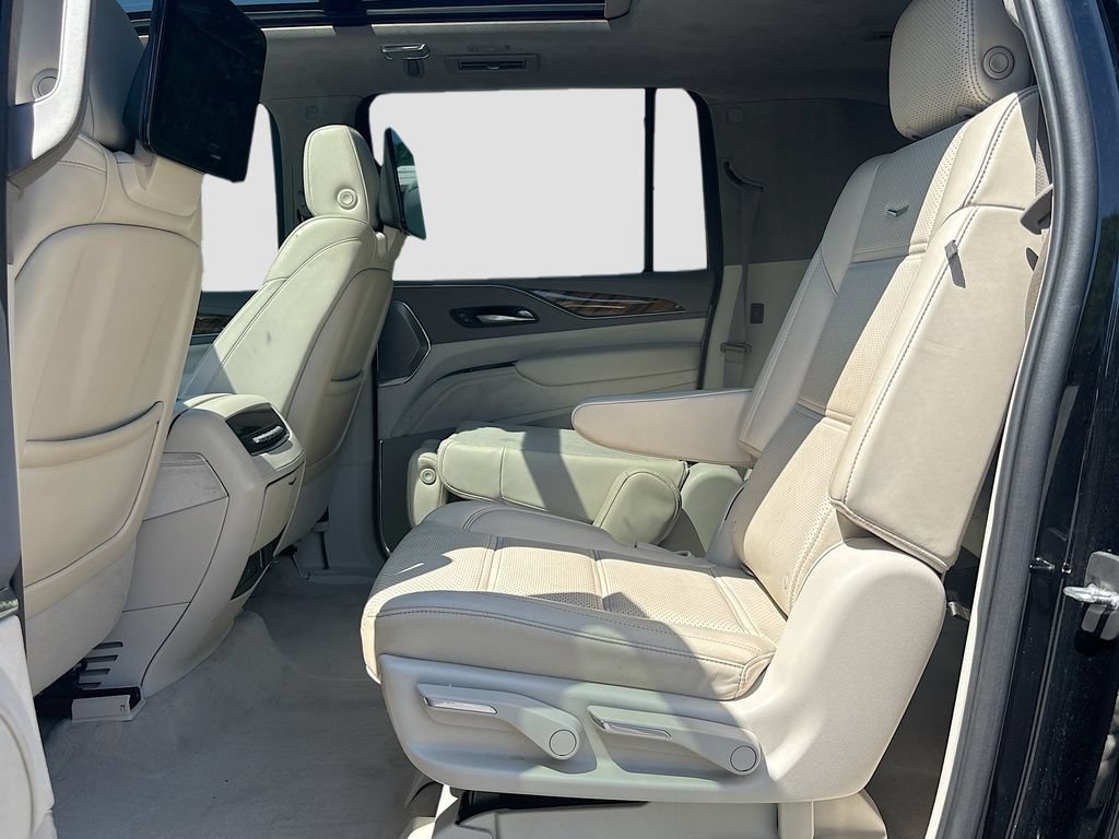 Used 2022 Cadillac Escalade ESV Sport Platinum AWD/4WD image 19
