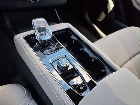 New 2026 Volvo XC90 B6 Plus w/ Protection Package Premier image 14