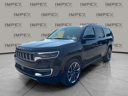 Used 2024 Jeep Wagoneer L Series III w/ Premium Group I AWD/4WD image 1