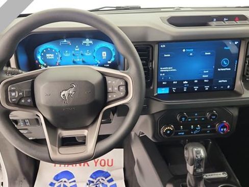 New 2025 Ford Bronco 4-Door AWD/4WD image 13