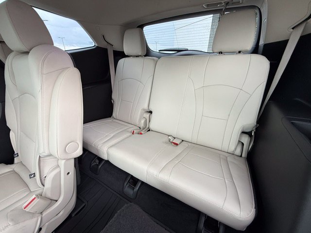Used 2023 Buick Enclave Essence w/ Experience Buick Package AWD/4WD image 7