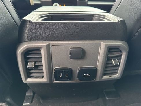 Used 2019 Ford F150 Raptor w/ Equipment Group 801A Mid image 19