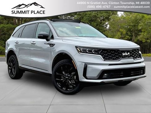 Certified 2023 Kia Sorento SX AWD/4WD image 1
