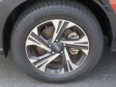 Certified 2025 Subaru Crosstrek 2.5i Premium AWD/4WD image 15