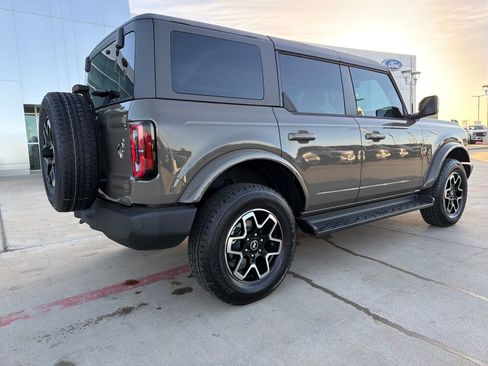 New 2025 Ford Bronco Outer Banks image 5