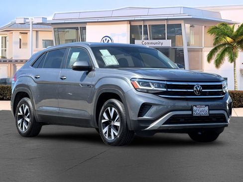Used 2023 Volkswagen Atlas Cross Sport SE FWD image 1