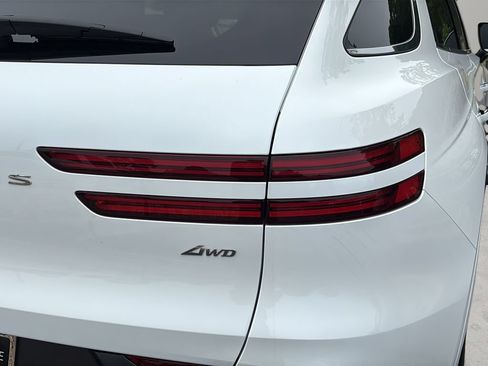 Certified 2026 Genesis GV70 2.5T AWD/4WD image 46