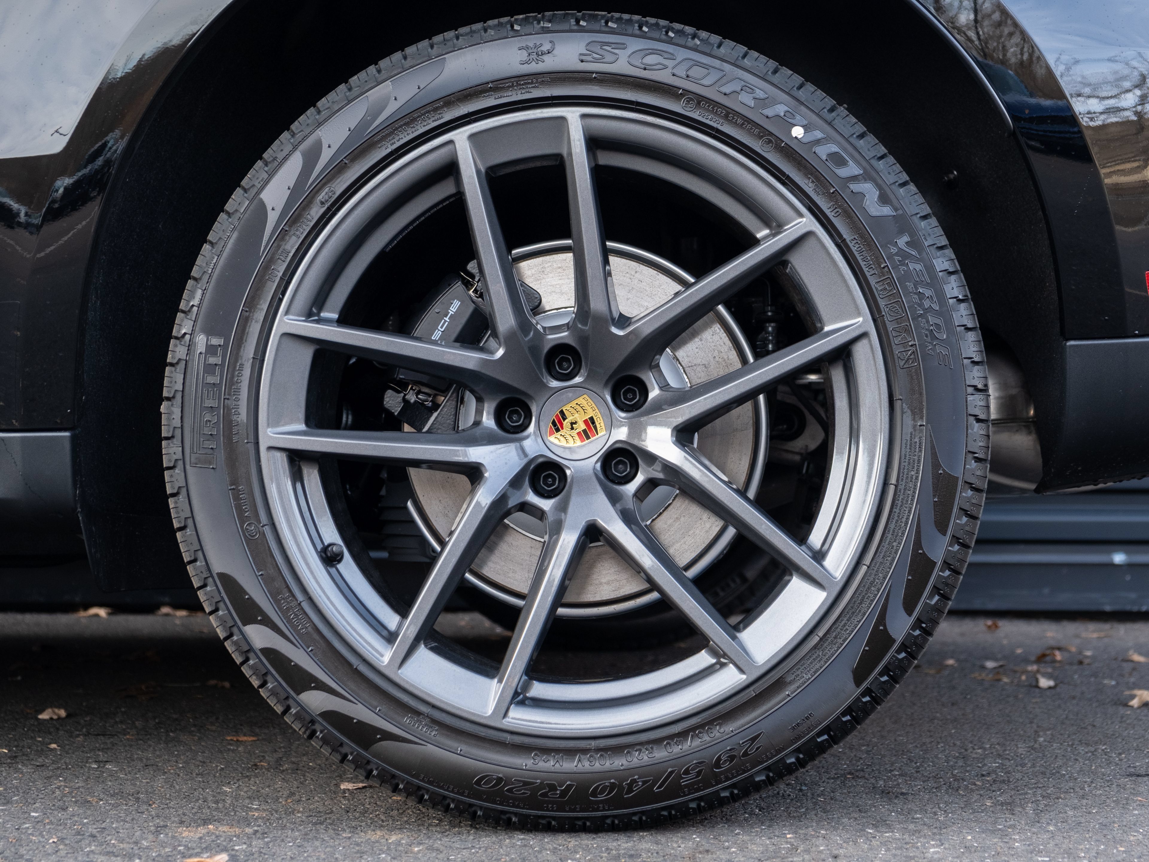 Certified 2026 Porsche Macan Turbo AWD/4WD image 13