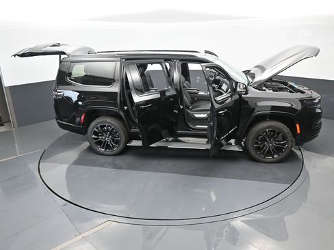 Used 2024 Jeep Grand Wagoneer Series II w/ Quick Order Packagew 28T image 79