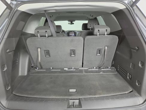 Used 2018 Chevrolet Traverse LT FWD image 26