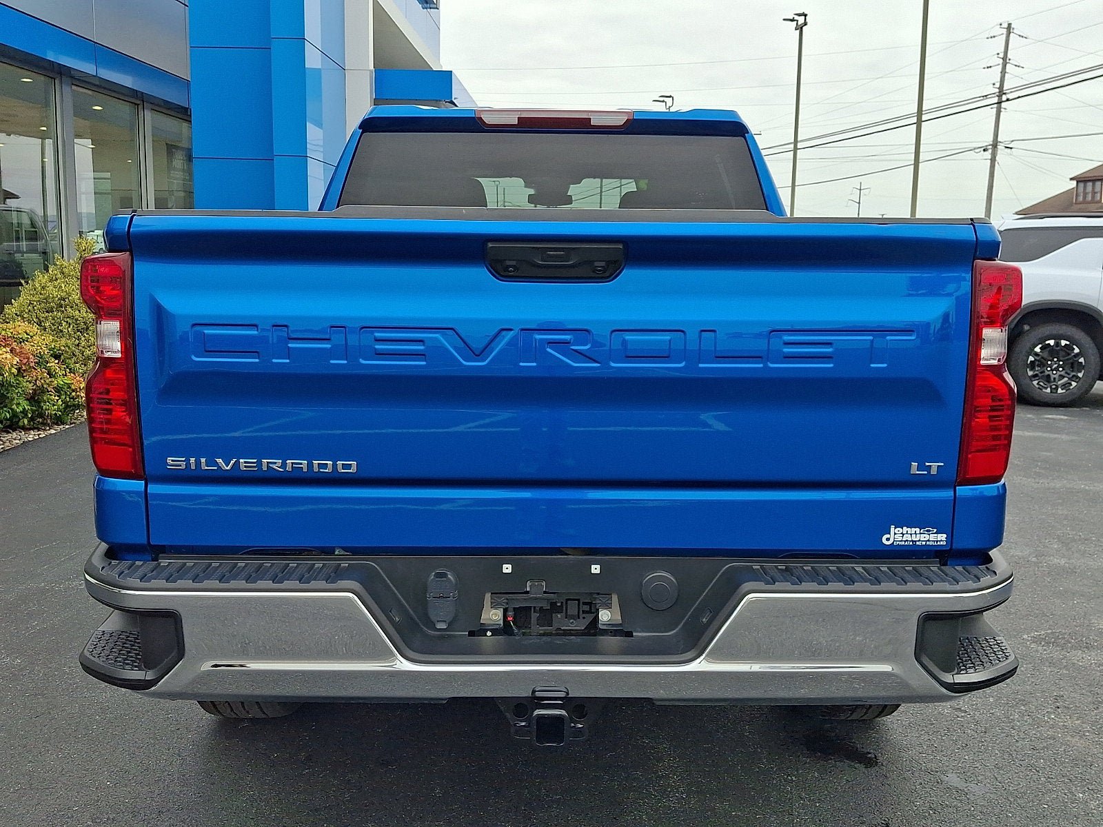Used 2023 Chevrolet Silverado 1500 LT AWD/4WD image 5