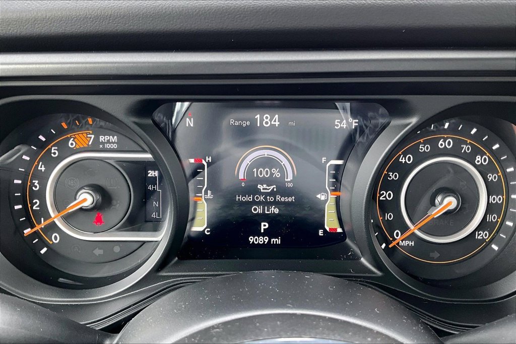 Used 2026 Jeep Wrangler Unlimited Sahara AWD/4WD image 20