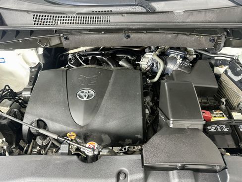 Used 2019 Toyota Highlander Limited FWD image 37