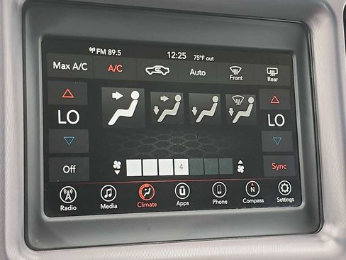 Used 2019 Dodge Challenger SXT w/ Blacktop Package image 28