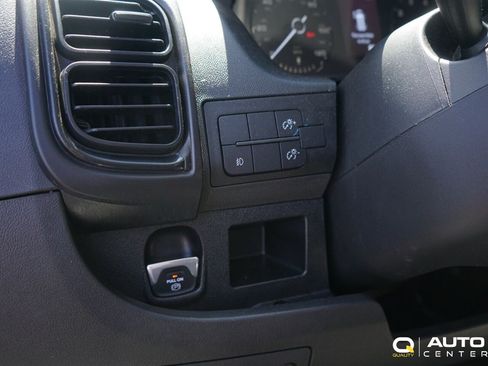 Used 2025 RAM ProMaster 2500 w/ Convenience Group FWD image 16