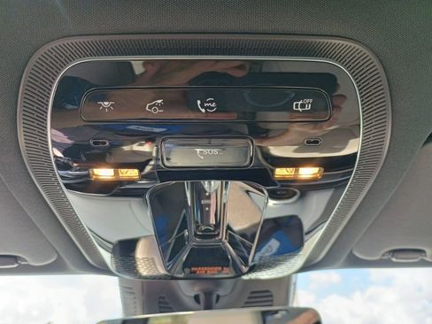 Used 2025 Mercedes-Benz GLC 300 image 32