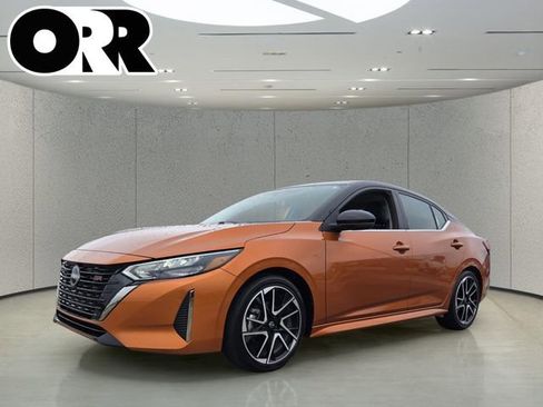 Certified 2024 Nissan Sentra SR w/ SR Premium Package FWD image 1