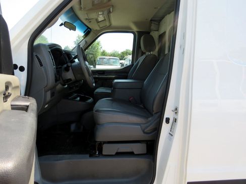 Used 2020 Nissan NV 2500 SV w/ Navigation Package image 22