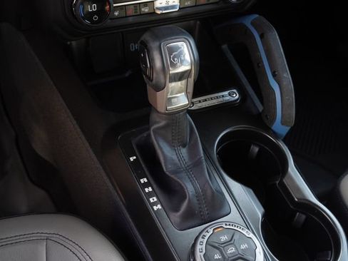 Used 2023 Ford Bronco Wildtrak AWD/4WD image 24