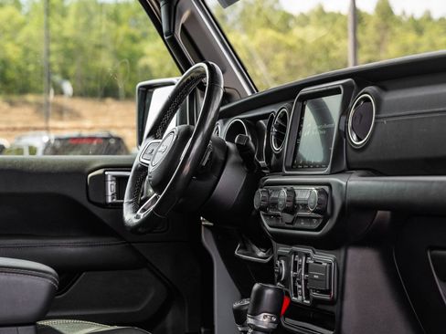 Used 2023 Jeep Wrangler Unlimited Sahara w/ Cold Weather Group AWD/4WD image 12