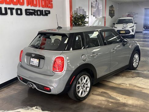Used 2020 MINI Cooper S image 3