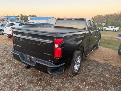 Used 2021 Chevrolet Silverado 1500 Custom image 8