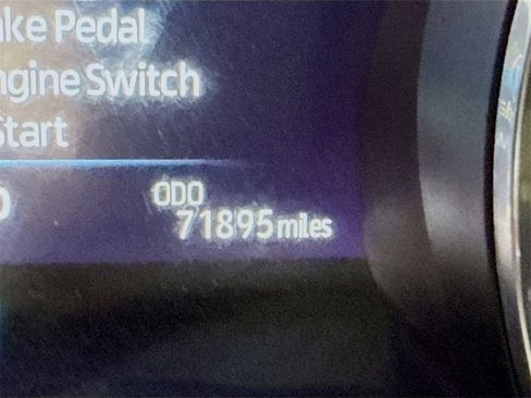 Certified 2020 Toyota Camry XLE image 5