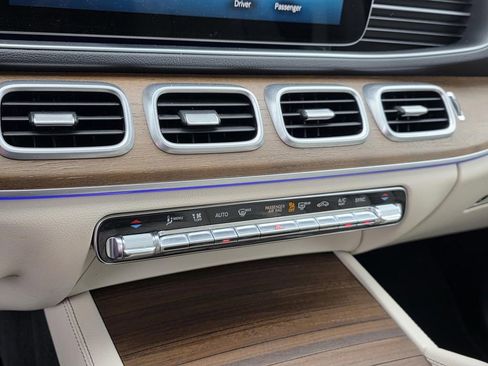 Used 2023 Mercedes-Benz GLE 450 4MATIC image 29