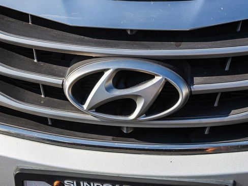 Used 2017 Hyundai Azera Limited image 6