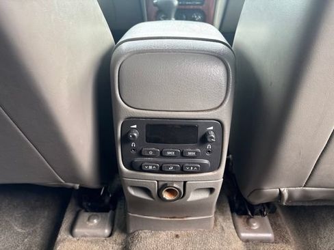 Used 2004 GMC Envoy XL SLT AWD/4WD image 28